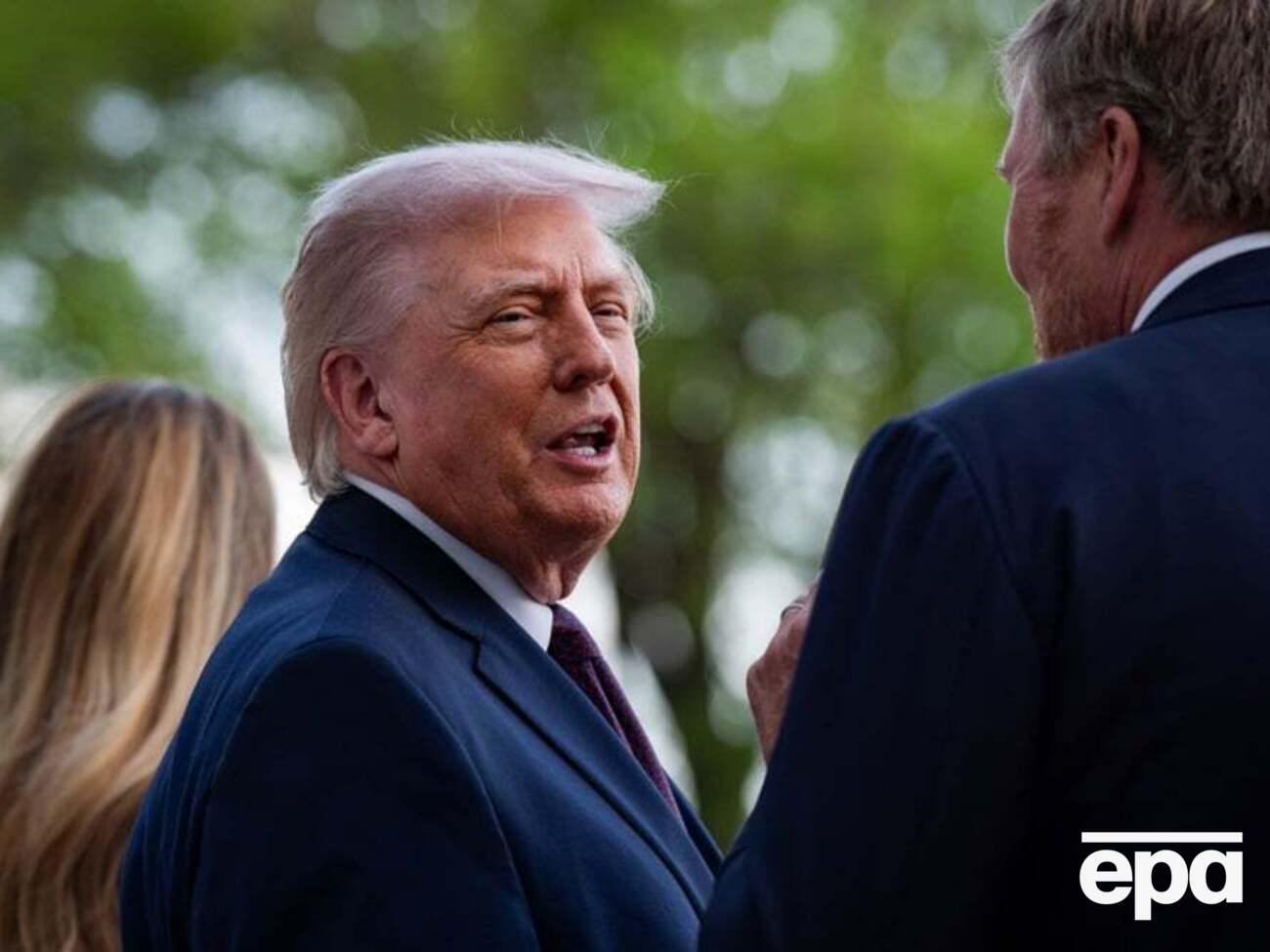 Последние заявления Трампа повлекли разрушение коалиции, которая привела его к власти, пишет Axios