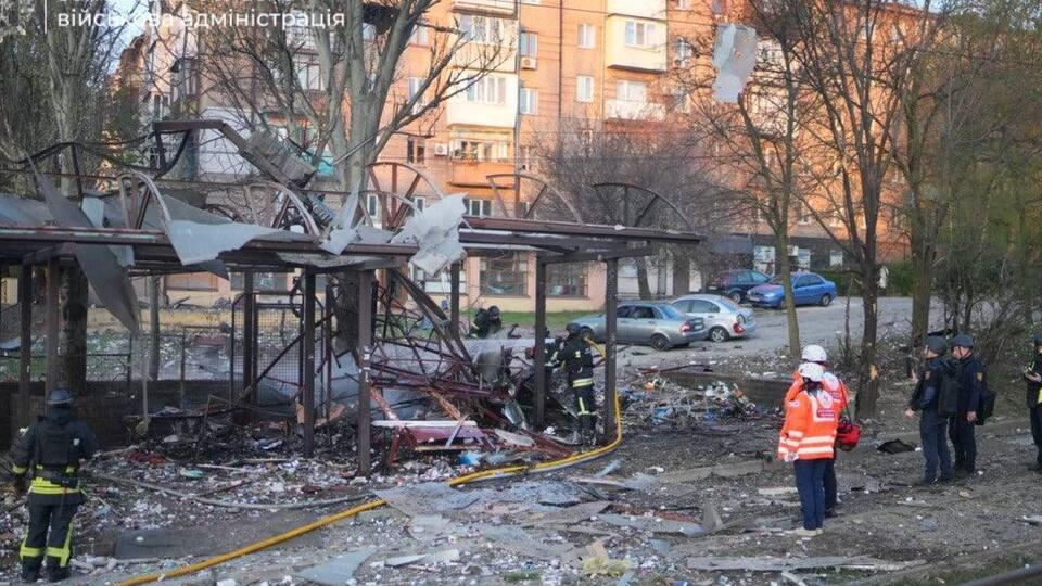 Росіяни завдали удару по зупинці в Запоріжжі