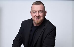 Конечно, есть минус, что теперь Трампу может звонить только Рютте в моменты обострения. Но есть и плюсы