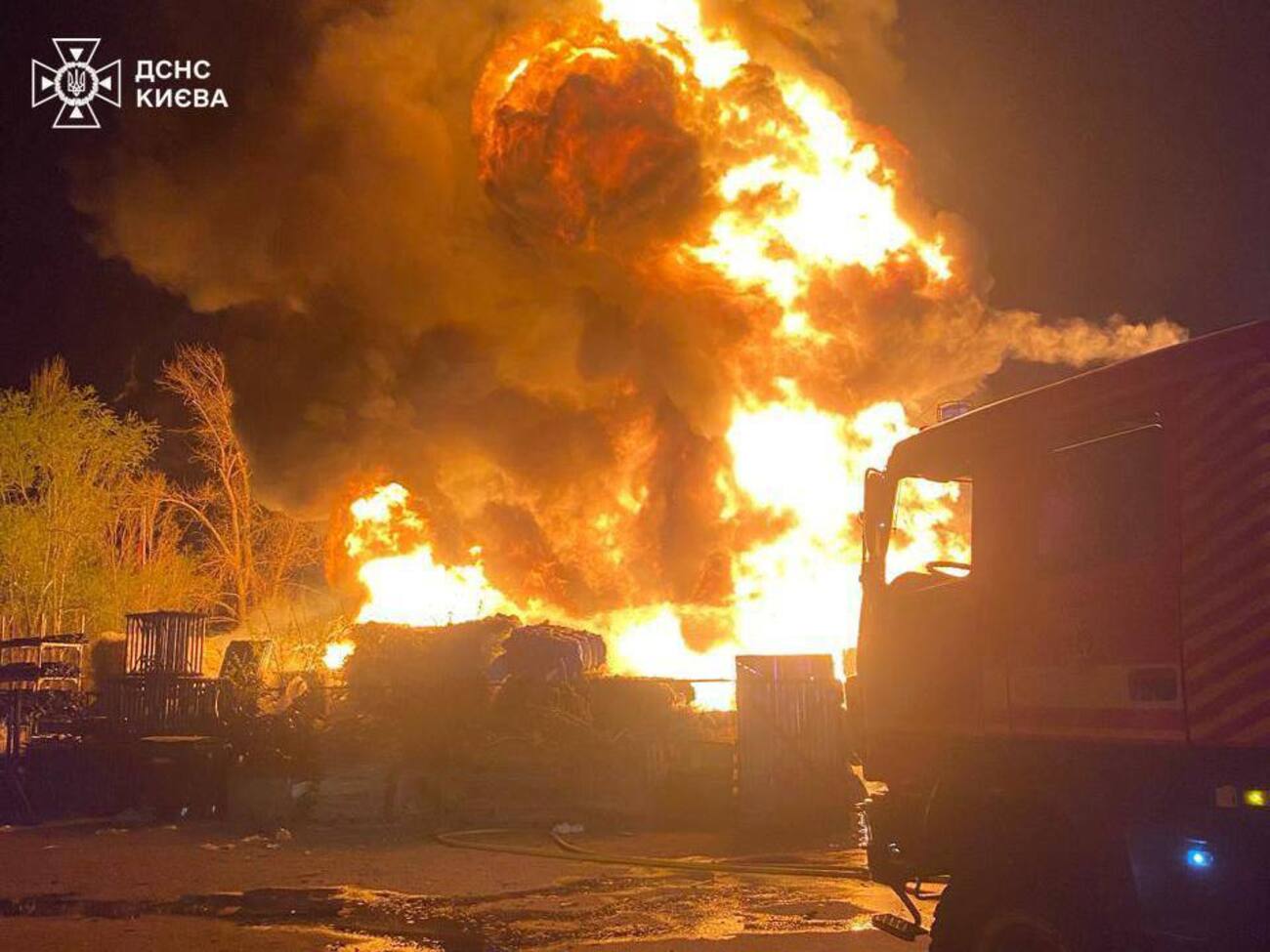 В результате ударов РФ возникли масштабные пожары