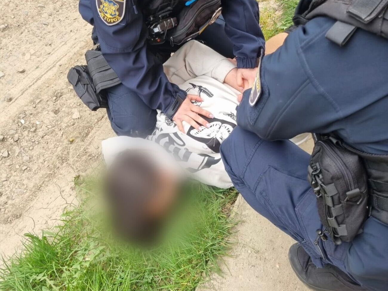 Після інциденту учень покинув місце події, однак згодом його затримали працівники поліції