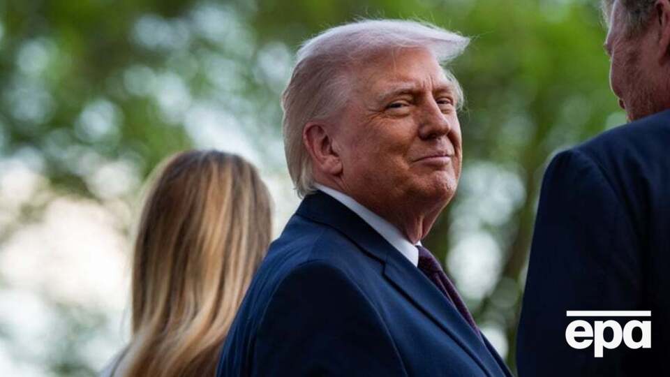 Трамп хоче залучити автогігантів до виробництва зброї