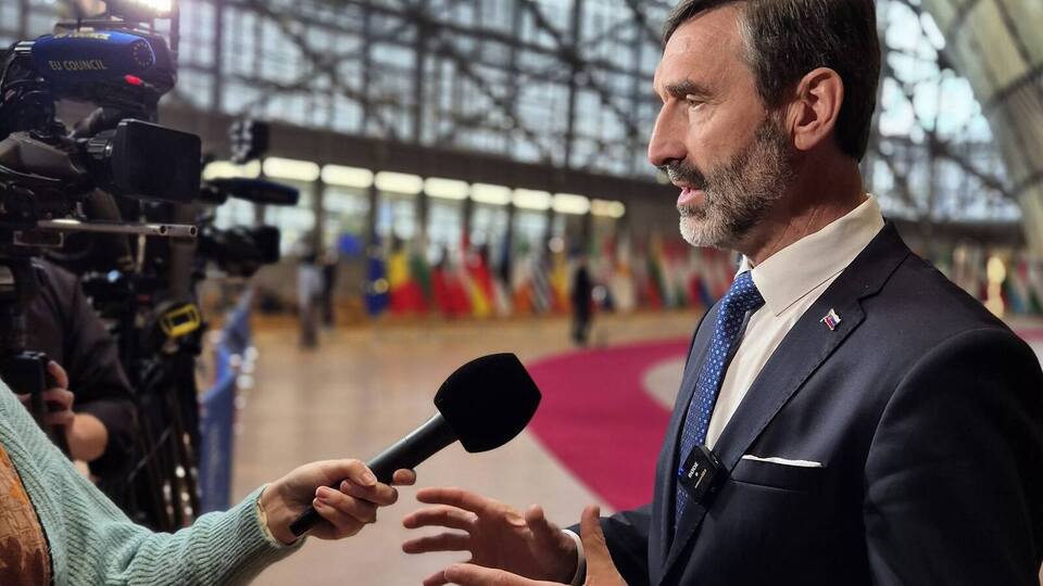 Бланар наголосив, що Словаччина вимагає чітких і прозорих гарантій запуску нафтопроводу "Дружба"