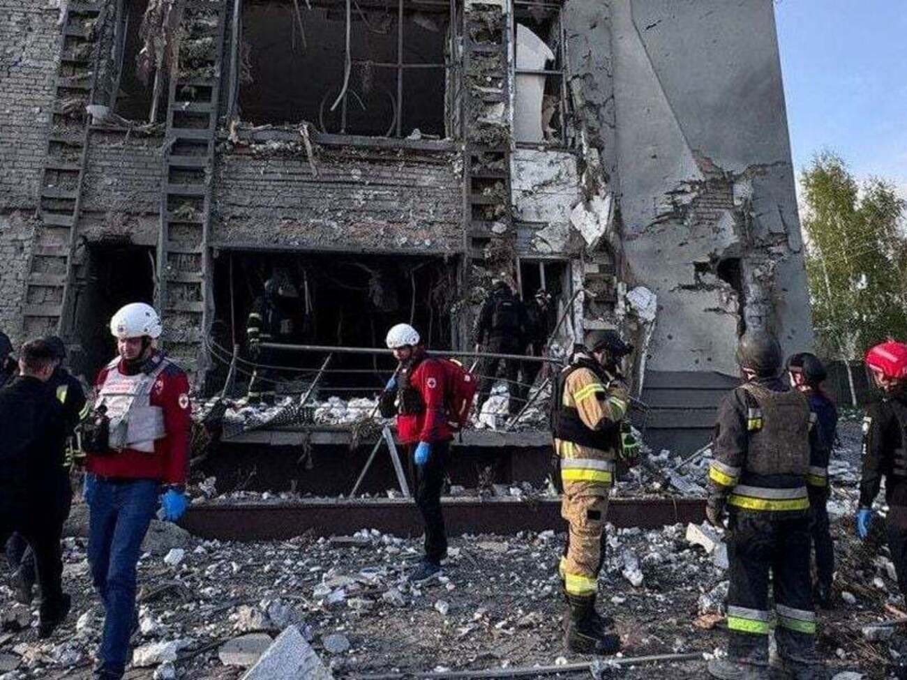 В результате удара погиб человек