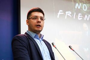 "Протести" блогерів у РФ, нова фаворитка Путіна, боротьба силовиків і олігархів. Стрим Бацман із Демченком. Відео