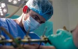 У колумбийского добровольца "хорошие перспективы", рассказали в госпитале