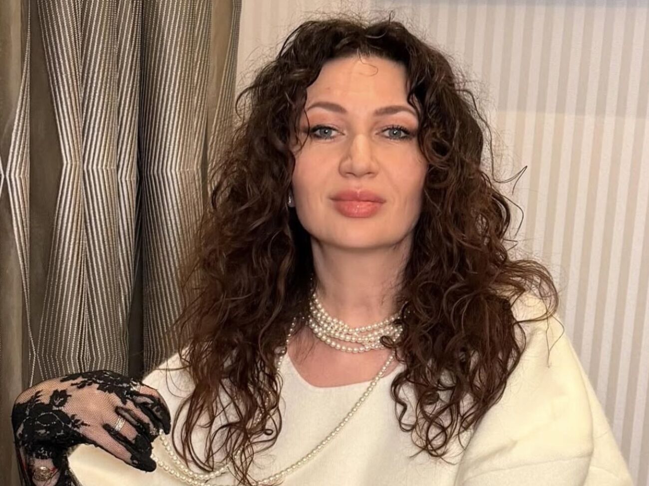 Я аж звук на телефоні підкрутила, думаю: ну нарешті, ось воно! Почалося! Бунт Бонь!