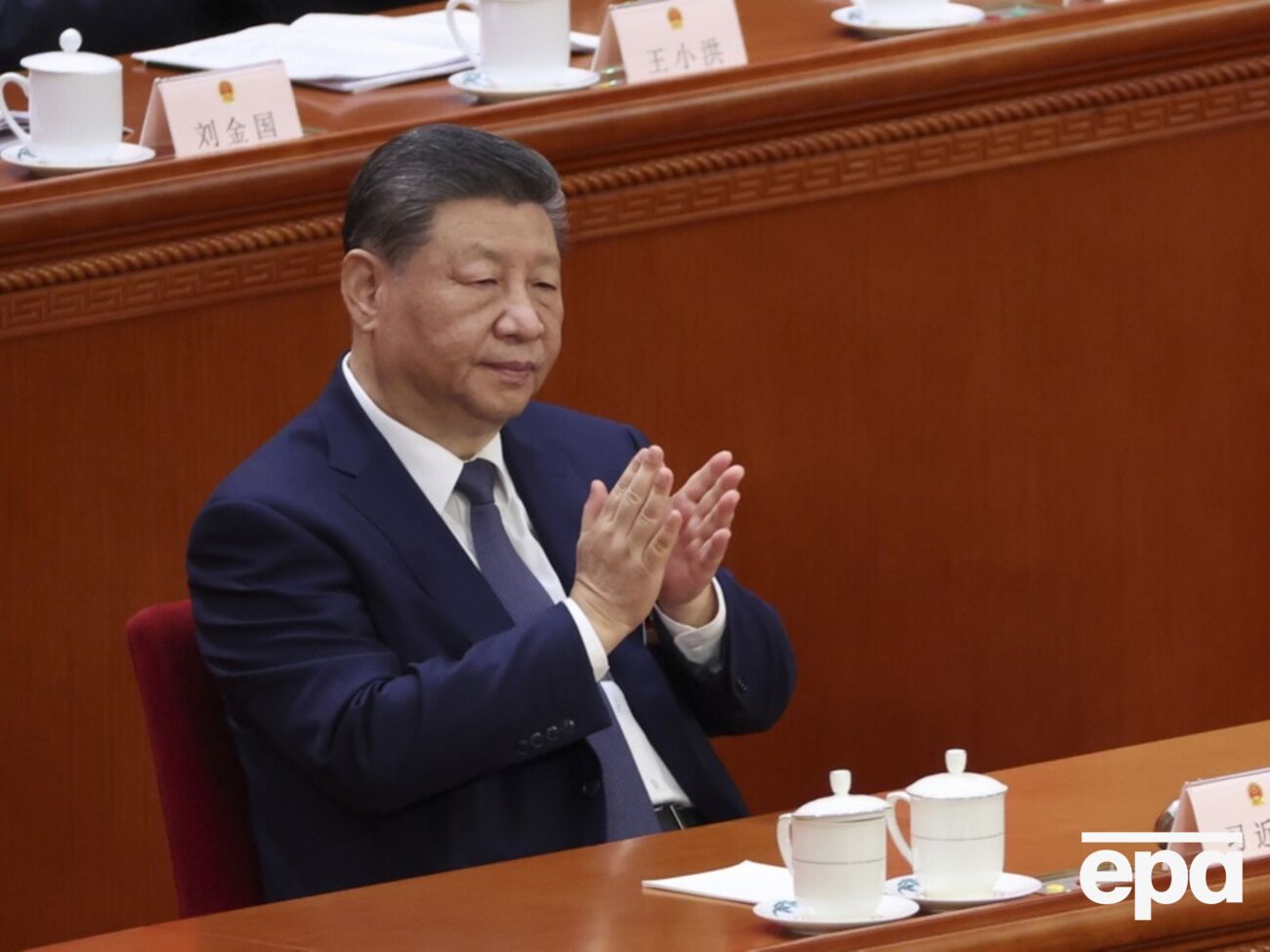 Си Цзиньпин позиционирует Китай как источник стабильности, тогда как Трамп, по оценкам издания, обостряет отношения с союзниками