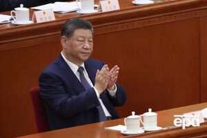 Си Цзиньпин позиционирует Китай как источник стабильности, тогда как Трамп, по оценкам издания, обостряет отношения с союзниками