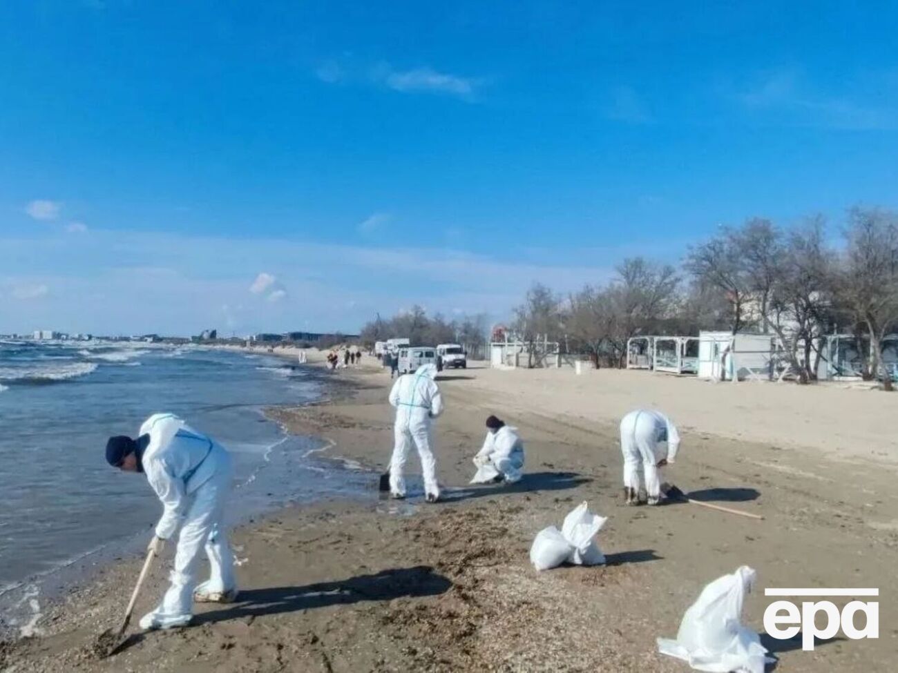 Причиной разлива нефтепродуктов могло стать судно Sofia, которое включено в санкционные списки США, Великобритании, Европейского союза, Швейцарии, Новой Зеландии и Канады