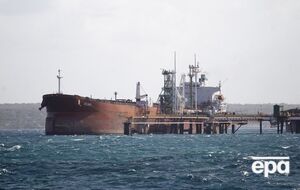 США продовжили послаблення санкцій проти нафти з РФ