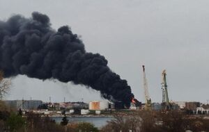 На нефтебазе снова вспыхнул пожар