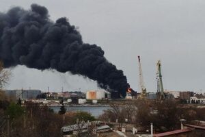 На нефтебазе снова вспыхнул пожар