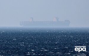 Іран обстріляв щонайменше два судна, які проходили Ормузькою протокою, заявили джерела Reuters