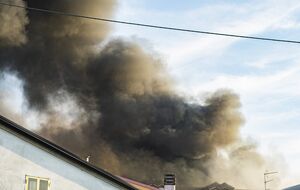 Паблик написал о пожаре в Голосеевском районе, где стрелял неизвестный