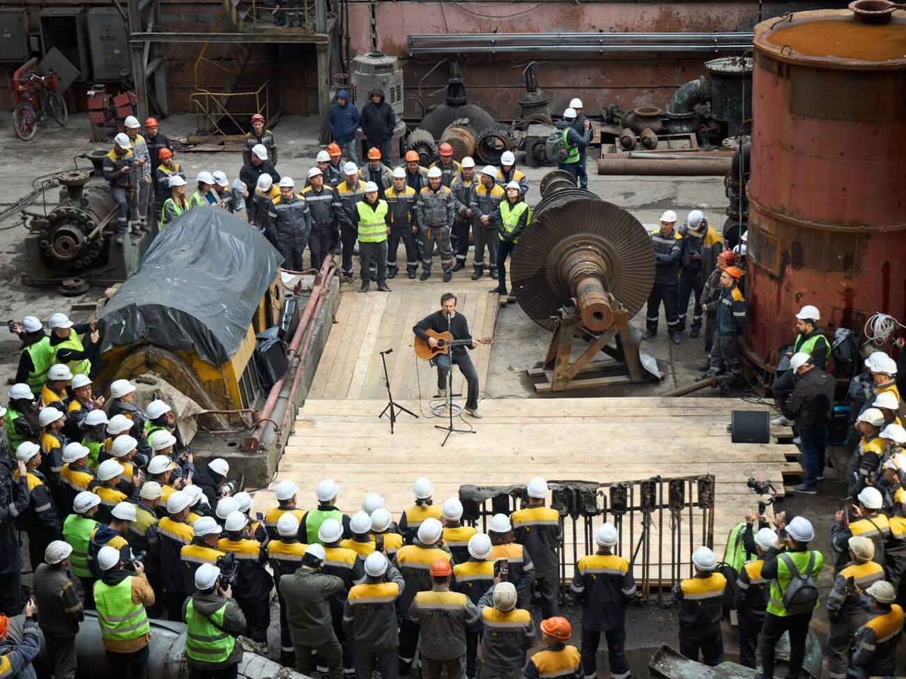 Вакарчук виступив перед процівниками ДТЕК і звернувся до світу