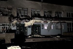 Атака окупантів повністю знищила три приватні будинки і пошкодила чотири