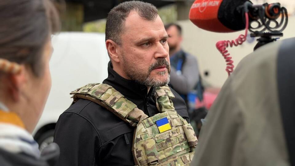 За словами Клименка, інформацію щодо розслідування дій правоохоронців під час стрілянини передадуть у ДБР