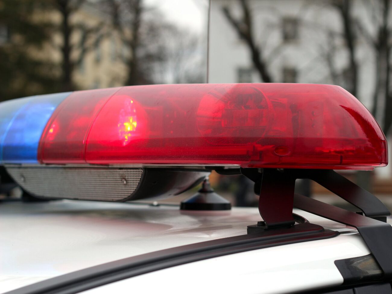 Поліцейські вилучили в чоловіка стартовий пістолет