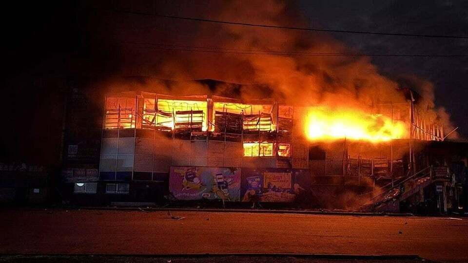 Через атаку РФ виникли пожежі у Дніпропетровській області