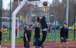 Программа охватывает 17 видов спорта