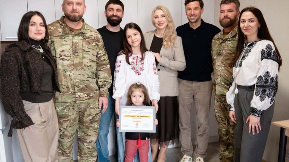 За последние три года защитники Мариуполя получили 321 квартиру от Рината Ахметова