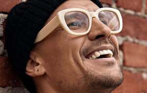 Цимбалюк позував у різних образах