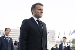 Макрон назвал недостойными слова Трампа