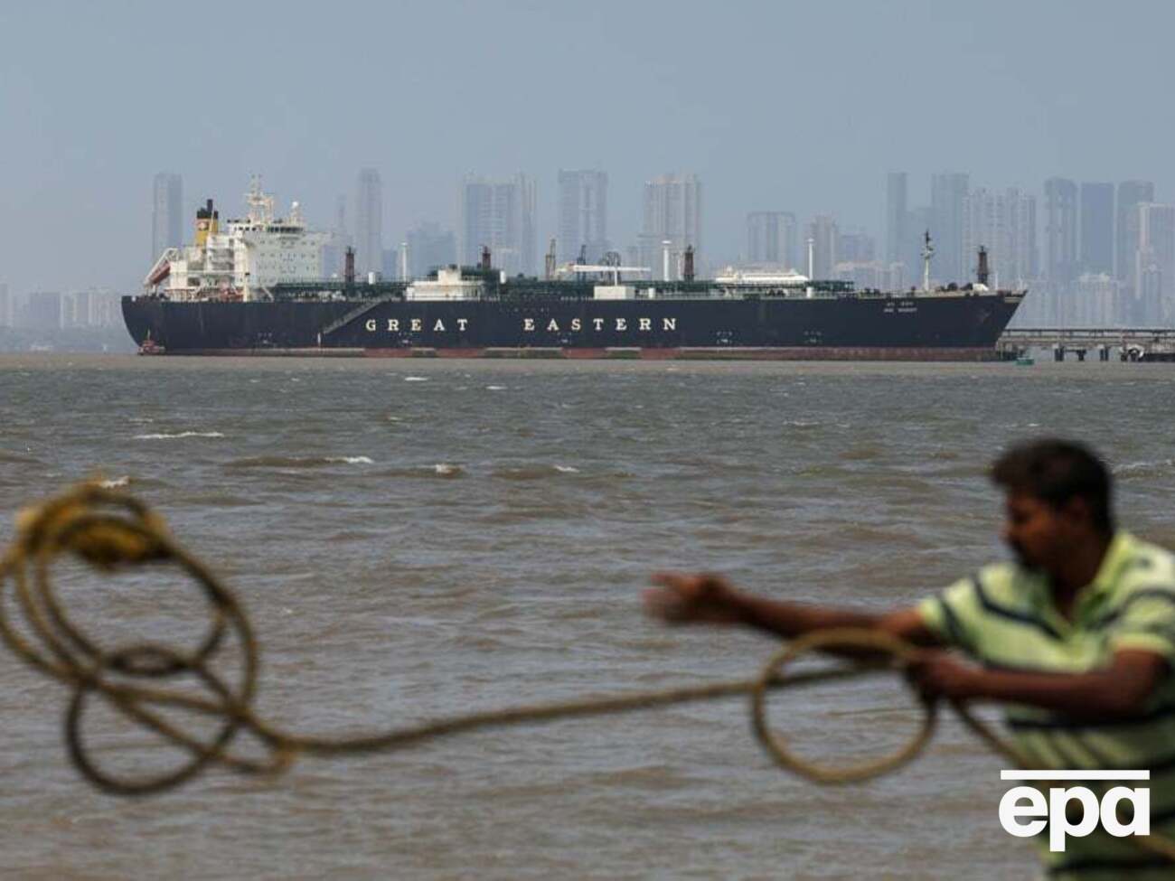 Иранский контроль над Ормузским проливом подталкивает страны к пересмотру планов строительства трубопроводов