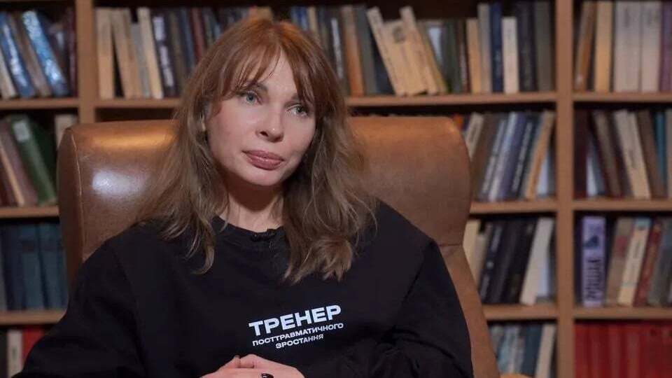 Юлія працює у форматі "рівний – рівному", допомагаючи військовим