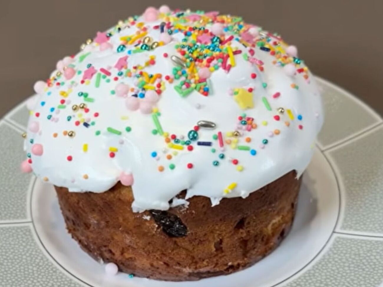 Розігрійте духовку до +180 °C. Випікайте паски протягом 40 хвилин