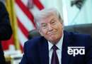 Руки Трампа постоянно находятся в эпицентре внимания