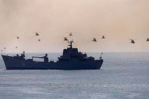 Пораженный корабль "Николай Фильченков" способен перевозить десятки единиц бронетехники и десант