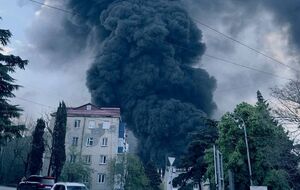 У Туапсе скаржаться на гар від пожежі на НПЗ