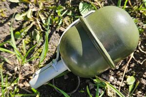 Как утверждают в полиции, сначала фигурант угрожал присутствующим в магазине, а позже – и правоохранителям