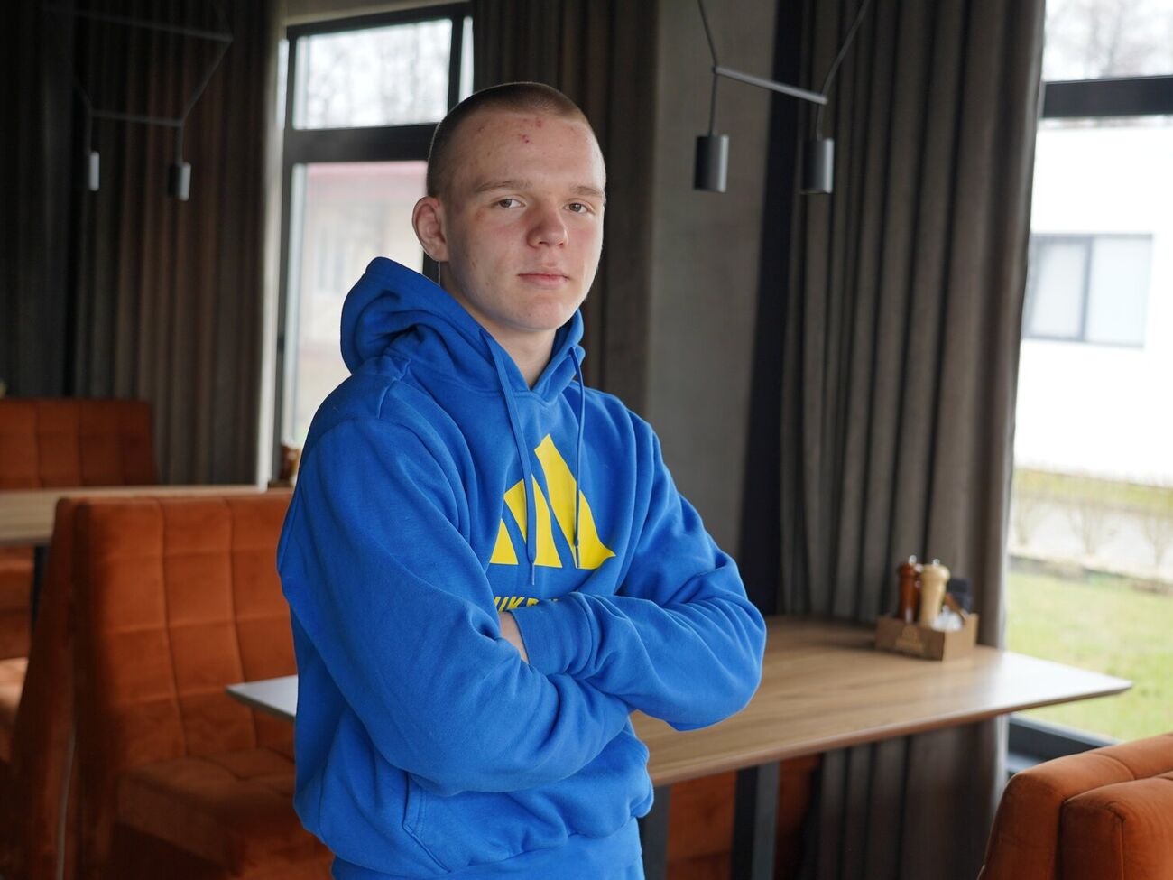 Кирилл помог людям спастись, хотя сам был ранен во время обстрела РФ