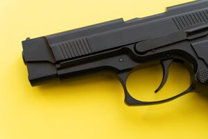 Найденный пистолет мальчик прятал несколько дней дома