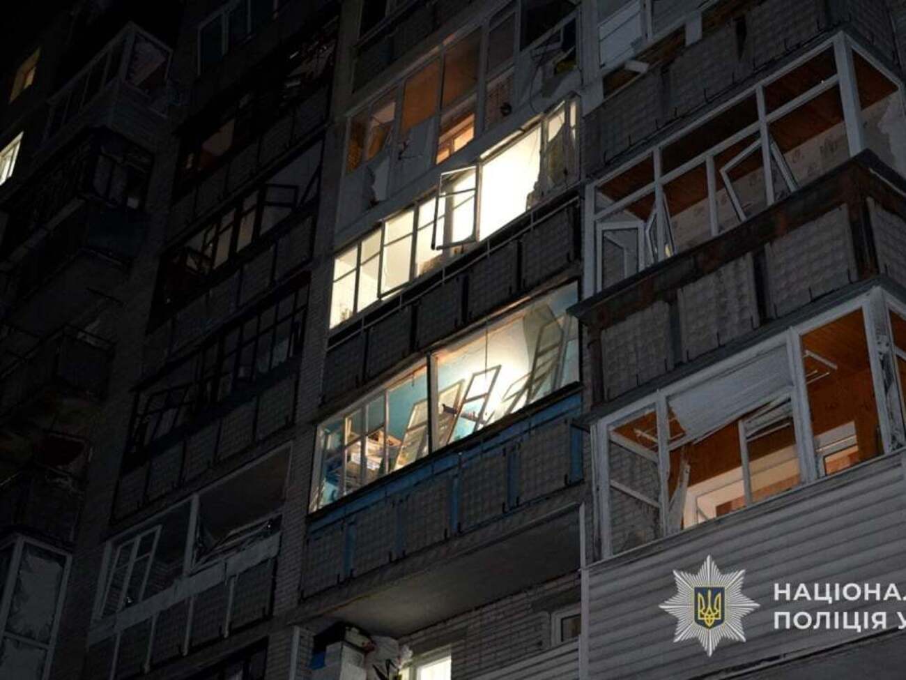 У будинках вибито вікна