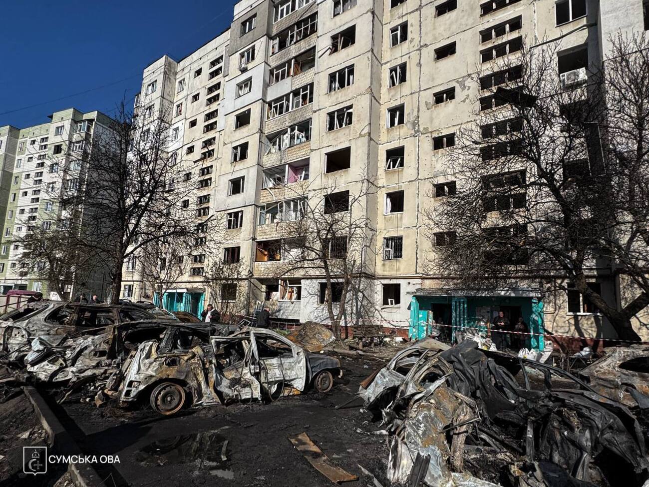 Этой ночью 10 российских беспилотников атаковали Сумы