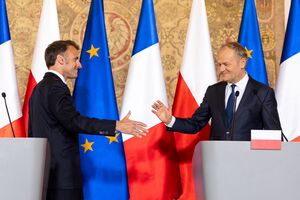 Туск – Макрону: Я знаю, что у вас нет таких планов