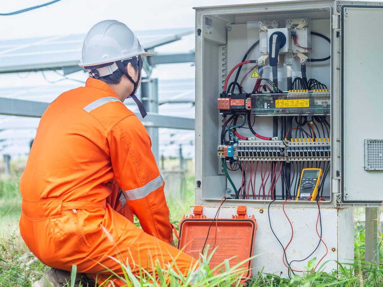 Фахівці ДТЕК полагодили після обстрілів енергозабезпечення для жителів кількох регіонів України