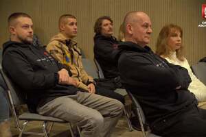 Формат "равный – равному" позволяет быстрее наладить доверие, сказал Тюрнев