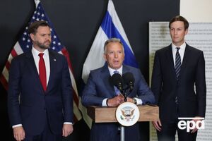 По данным СМИ, Вэнс, Виткофф и Кушнер остались в Вашингтоне