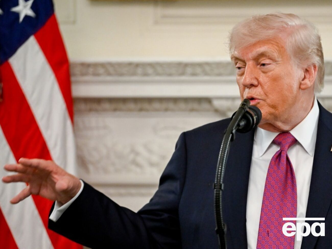 США не откроют Ормуз, пока Тегеран не пойдет на сделку, говорит Трамп