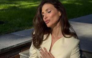 Зіневич показала цікавий весняний образ