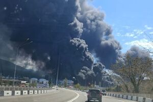 Удари дронів зупинили кілька підприємств у РФ