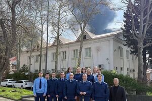 Прокурори провели акцію й позували для фото на тлі стовпа диму