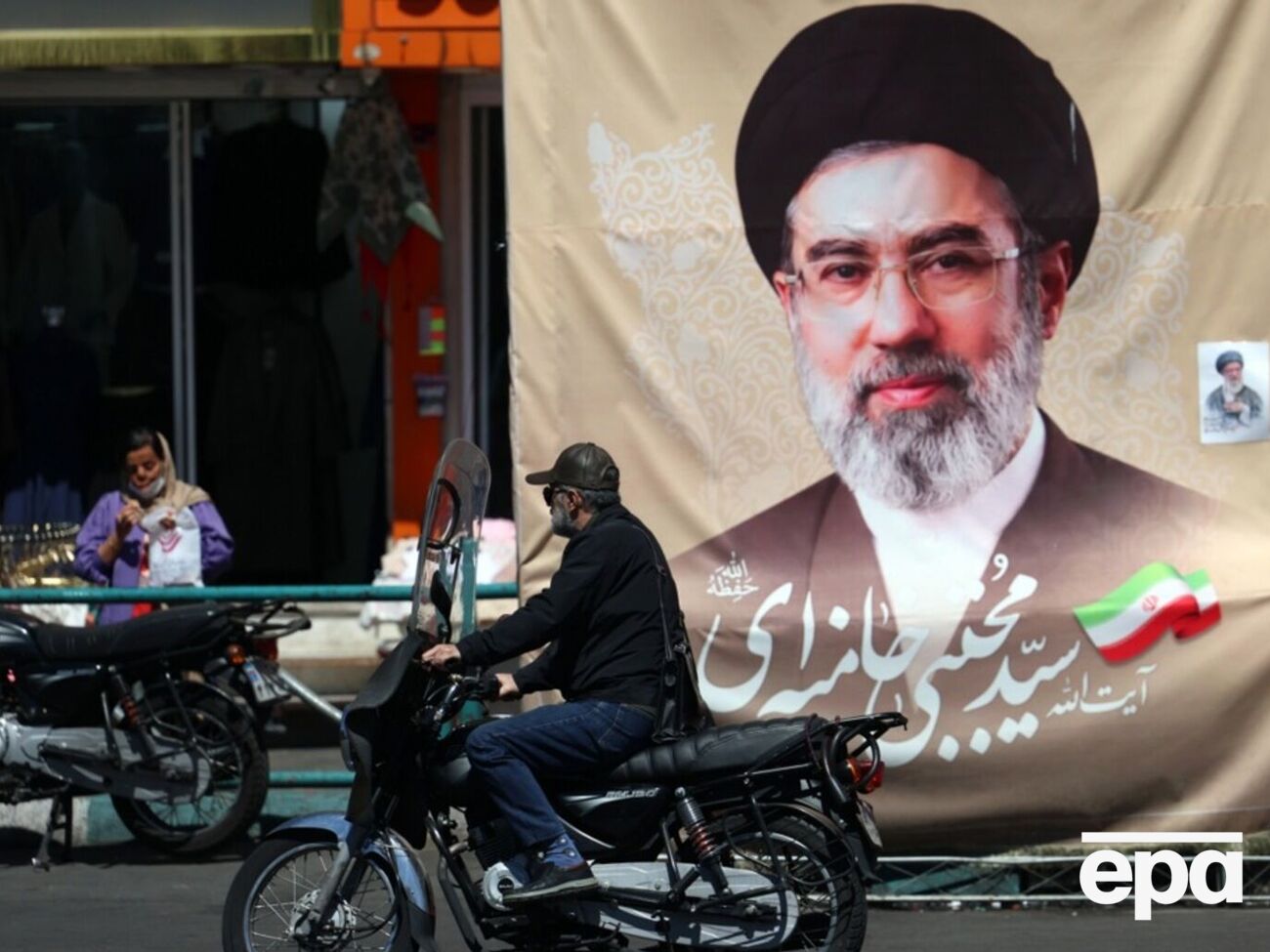 Лідеру Ірану Моджтабі Хаменеї знадобляться протез і пластична операція – NYT