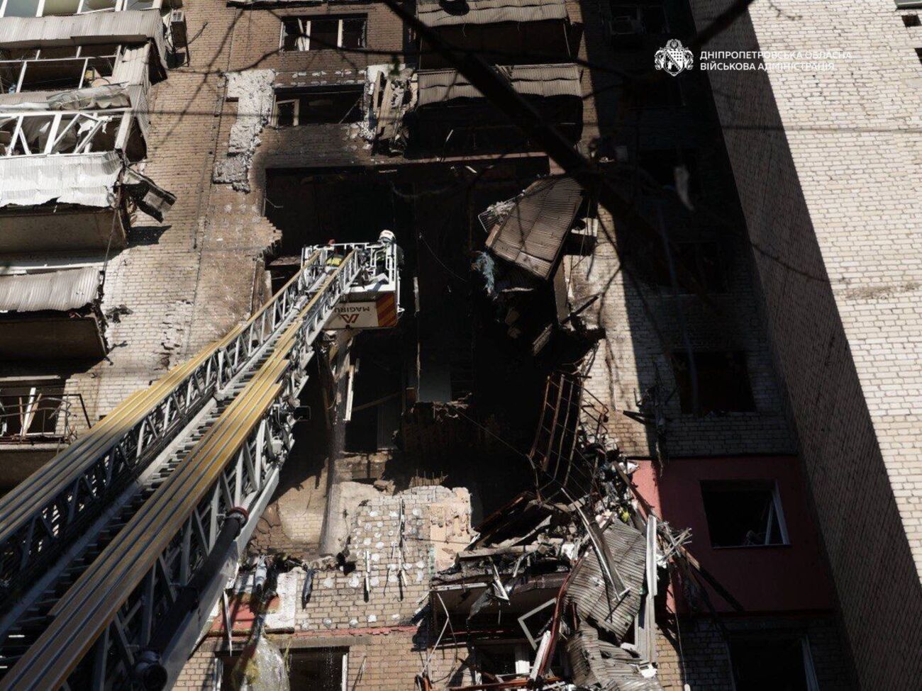 РФ уночі вдарила по Дніпру. Двоє людей загинули