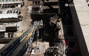 РФ ночью ударила по Днепру. Два человека погибли